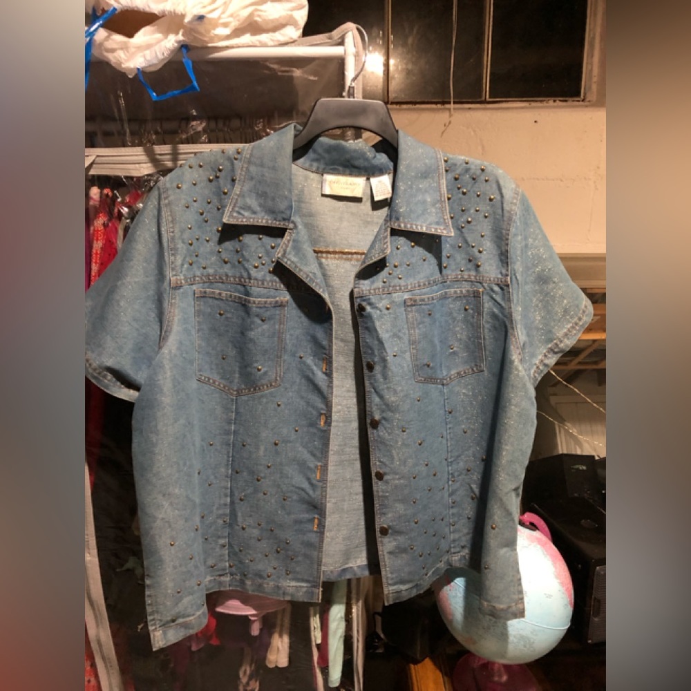 Jean short sleeve sparkles with stud accents 2X